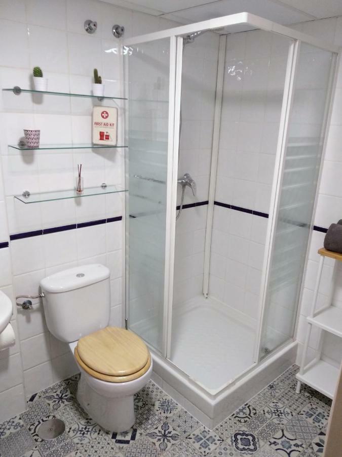 Cozy & Bright Apartment Malaga Exterior photo